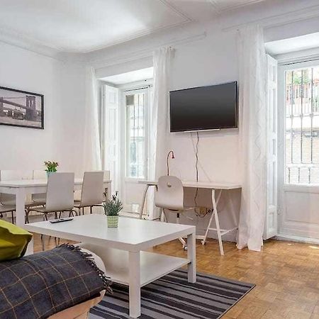 Апартаменты Apartamento Confortable En Atocha Мадрид Экстерьер фото