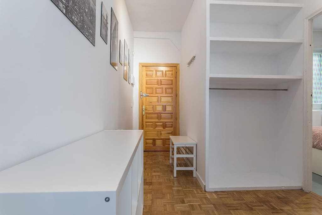 Апартаменты Apartamento Confortable En Atocha Мадрид Экстерьер фото