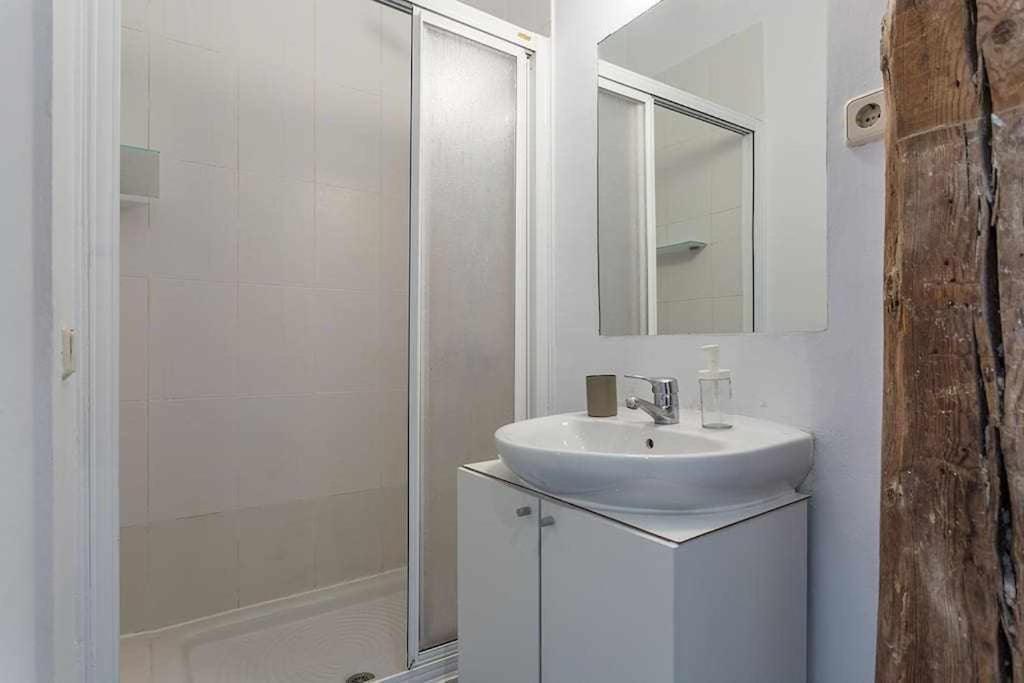 Апартаменты Apartamento Confortable En Atocha Мадрид Экстерьер фото